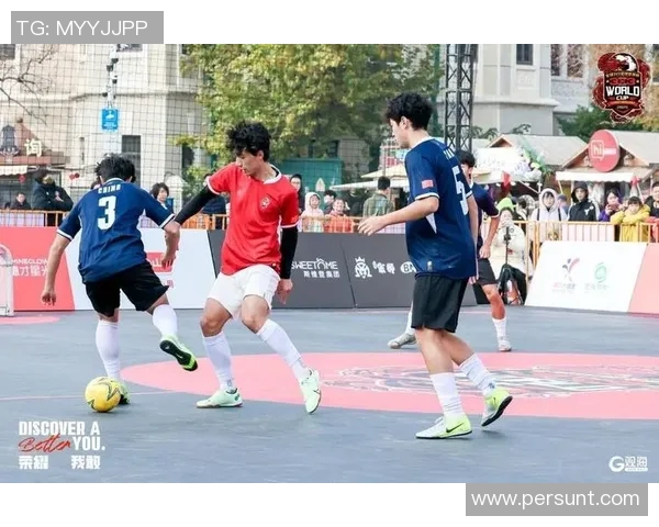 足球对抗赛精彩纷呈球员们展现技艺与团队精神的巅峰对决